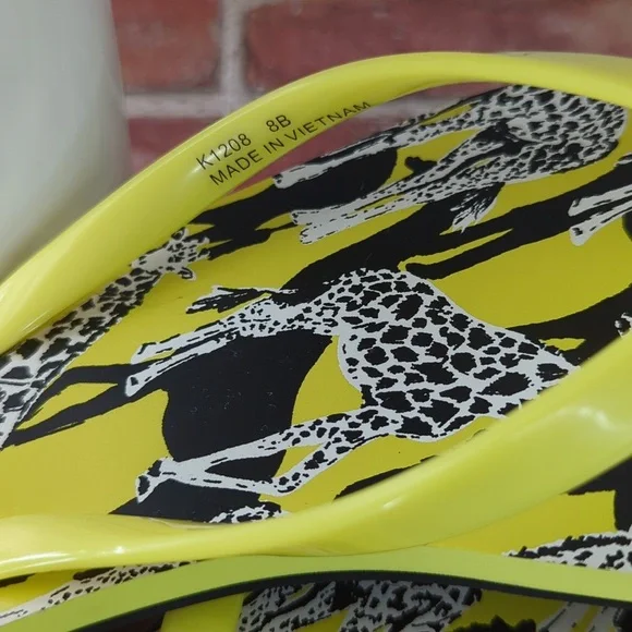 Kate Spade Flip Flops Women's Feldon Giraffe Sandal Yellow Black NWT Size 7/8 - Picture 7 of 16